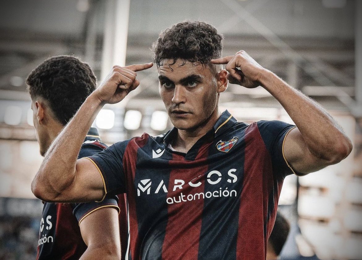 Eric18Martin's tweet photo. 🚨 ANDRÉS GARCÍA hoy NO se ejercita con el Levante UD, como avanzó @apuntesports 

ℹ️ El entrenador JULIÁN CALERO, en rueda de prensa:
"Siento su salida como la siente el entorno. El interés es muy fuerte. NO está descartado para mañana, él quiere estar. Depende de estas horas" https://t.co/uErjo1OGrm