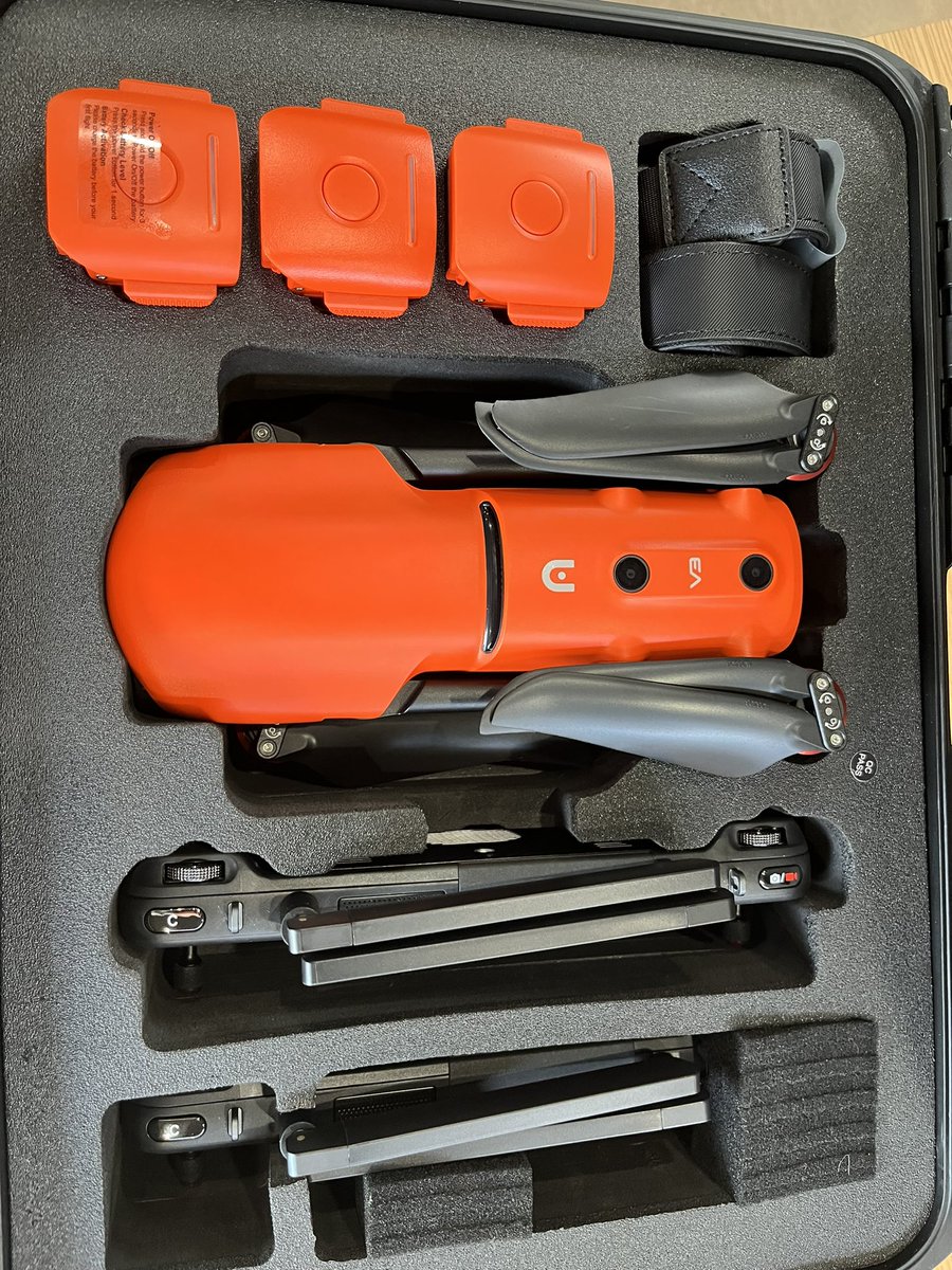 vivianvib's tweet image. 今日はAutelで練習します⌘

Mavicに慣れてるとこれまたちょっとやりにくい

Autelのほうが風の影響受けやすいと思う

ファントムに似てるかな

K土K通省さん…

塗られると読みにくいんですけど

消してる訳ではないんですよね？

どうして塗っちゃうかなぁー🙄

#ドローン #国家資格 #autel