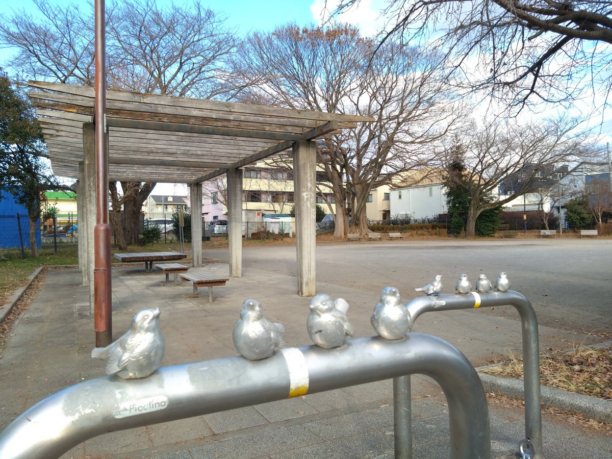 MinGoshTek4's tweet photo. 都県境で #ピコリーノ見つけた
境川左岸の町田市立小山中村公園入口

公園内に都県境あり、
3か所は、神奈川県民のピコリーノ
1か所だけ、東京都民のピコリーノ

写真① #相模原市
35.590324,139.380307
写真②
35.590177,139.380663
写真③
35.590055,139.380965
写真④ #町田市
35.589933,139.381263 https://t.co/OwuwFk5pmh