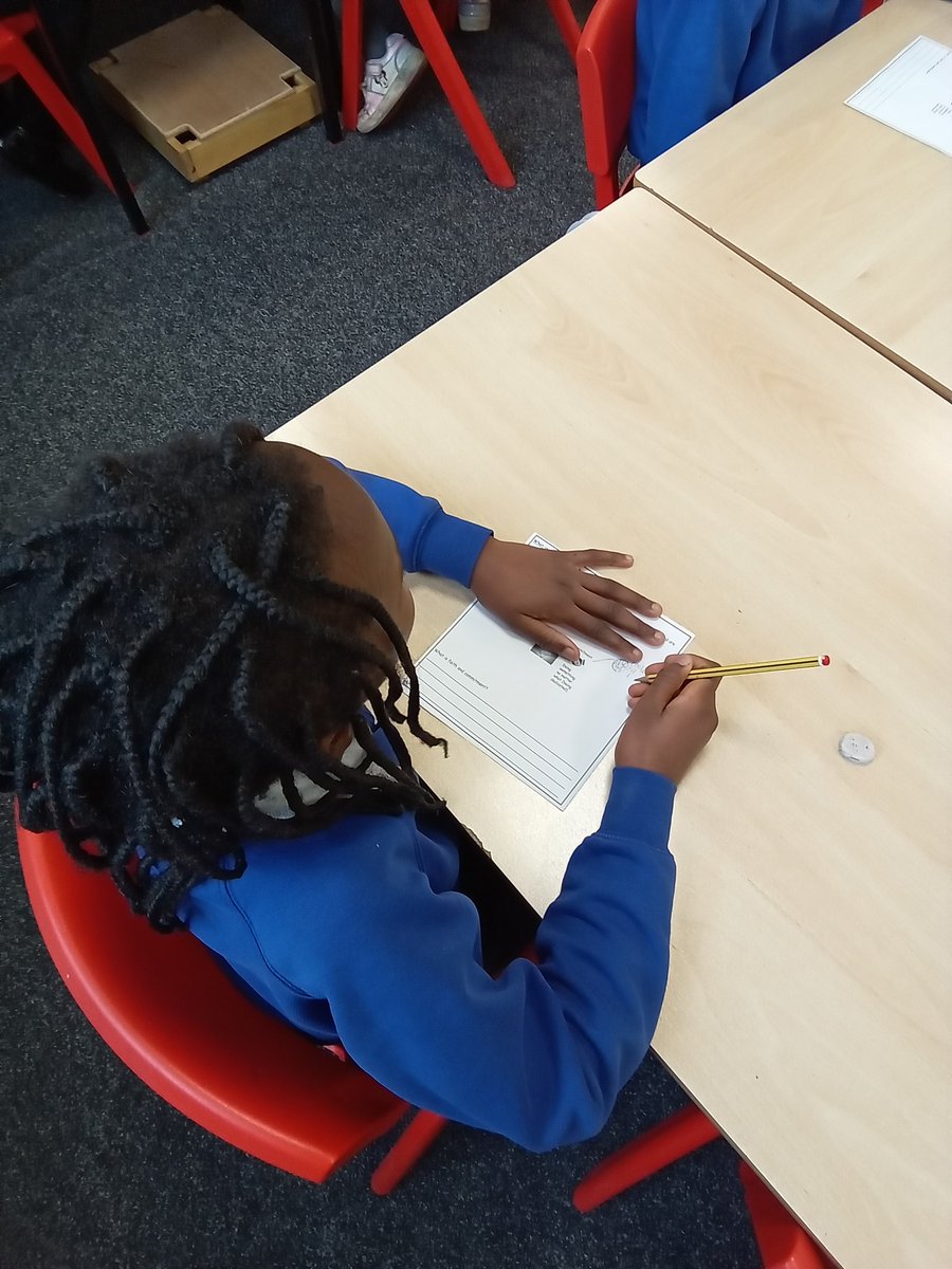 DeltaMerseyY6's tweet photo. In RE we are discussing faith and commitment. Rebecca showed faith by allowing herself to be directed around the classroom while blindfolded! #MPARE @DeltaMersey https://t.co/rBGOOqPDYU