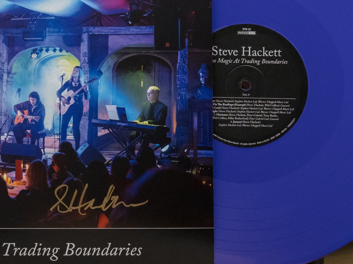 Enjoying the new release #stevehackett Live Magic At Trading Boundaries signed CD LP <a href="/HackettOfficial/">Steve Hackett</a> <a href="/insideouteu/">InsideOutMusic</a> with two songs from the lovely <a href="/amandalehmann25/">Amanda Lehmann</a>