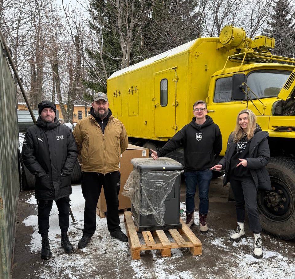 KyivDefenders's tweet photo. 🚐 This gratitude has led us to 5️⃣ hospitals and 1️⃣ local community waiting for the support.
Thanks to our partners, we’ve brought it. We thank every person supporting such initiatives!
Saving lives is possible with your help 🫂
#volunteers #kharkiv #StandWithUkraine https://t.co/VW7s3BoALc
