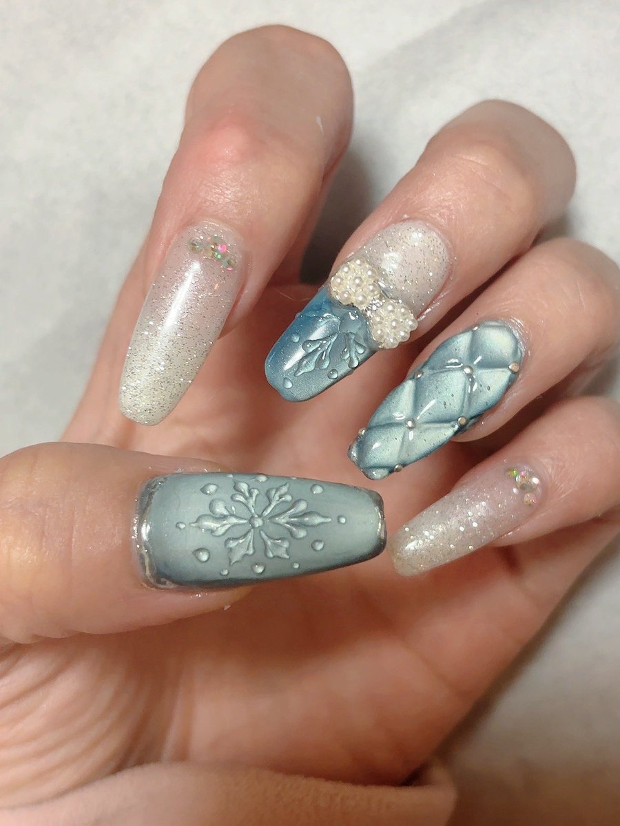 #ネイル  #セルフネイル
頑張って、頑張った(๑•̀ㅂ•́)و✧めっちゃお気に🥰