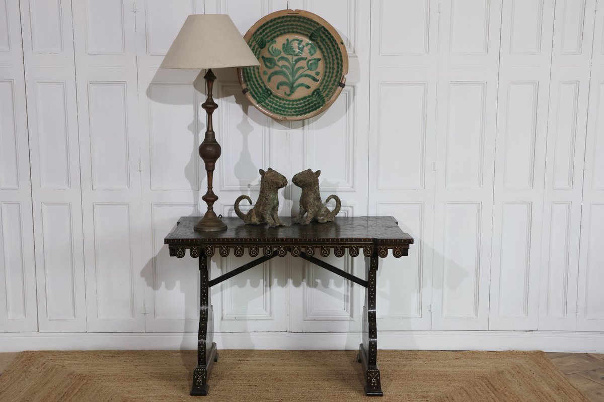 BrownriggUK's tweet photo. 19th Century Italian Table Attributed to Adriano Brambilla ( 1829 – 1855)

https://t.co/ALelO0JyoU

#italiantable #antiqueitaliantable #antiquetable https://t.co/fN5gsuqTxg