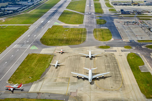 Mayor Says New Gatwick Runway Would Rule Out Heathrow Expansion
Says if permission granted it would be ‘slam dunk’ on climate grounds putneysw15.com/default.asp?se…