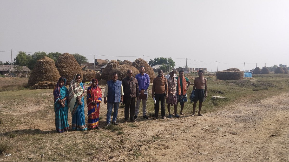 adhbhadrak's tweet photo. Identified Govt. land for construction of proposed CFC at Barasar  Natural Fibre &amp; Allied Cluster as per kind instruction of the Collector, Bhadrak jointly  by Asst. Director (Handicrafts), Bhadrak, HPO,Tihidi, R.I. Tihidi Tahasil.
@DM_Bhadrak
@HTH_Odisha https://t.co/BvcxKKsiW8