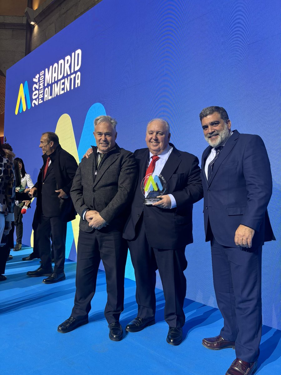 Promover productos de calidad es garantía de un campo vivo y productivo ayer con mi amigo José Cabrera premio <a href="/HuertaCarabana/">Huerta de Carabaña</a> premios  <a href="/RevistaAlimenta/">Revista Alimentaria</a>  <a href="/medioambientecm/">Medio Ambiente▪️Comunidad de Madrid</a>