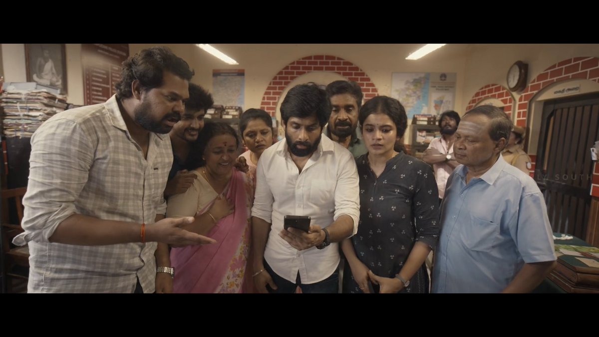 ShreyasS_'s tweet photo. #FamilyPadam - Kudumbama Kondaadum Vetri!

Modern day Mugavari! Best part of the movie is that every character in the family gets good scope and that truly makes for a heartwarming &amp; mostly engaging watch despite it's shortcomings...

Perf &amp; BGM👍

DECENT-GOOD https://t.co/TFIXbjNON7