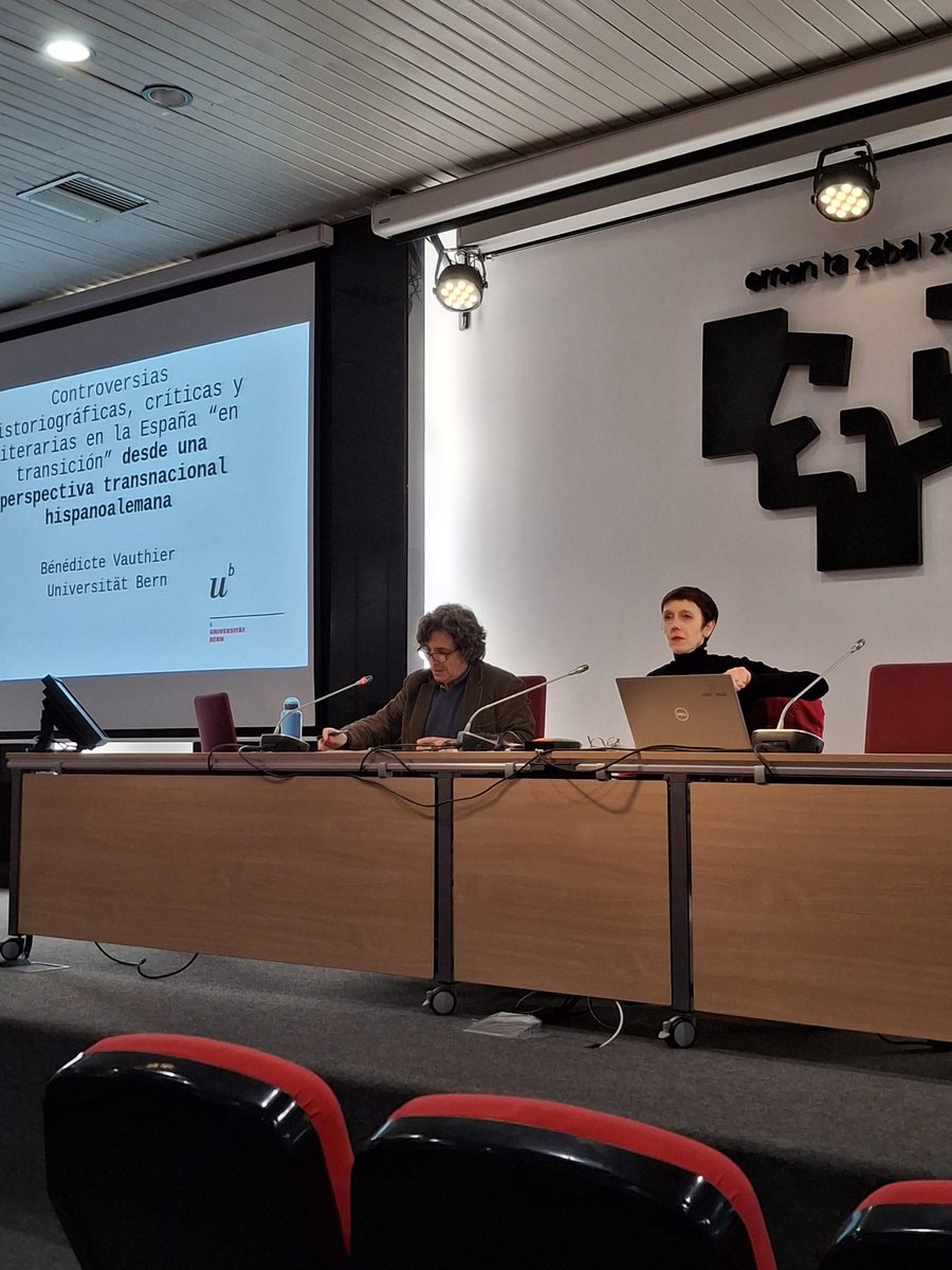 IdeoLitgrupo's tweet photo. Cerramos con la conferencia plenaria de la catedrática Bénédicte Vauthier (Universität Bern): "Controversias historiográficas, críticas y literarias en la España 'en transición' desde una perspectiva transnacional hispanoalemana" https://t.co/z9EOT9BD1n