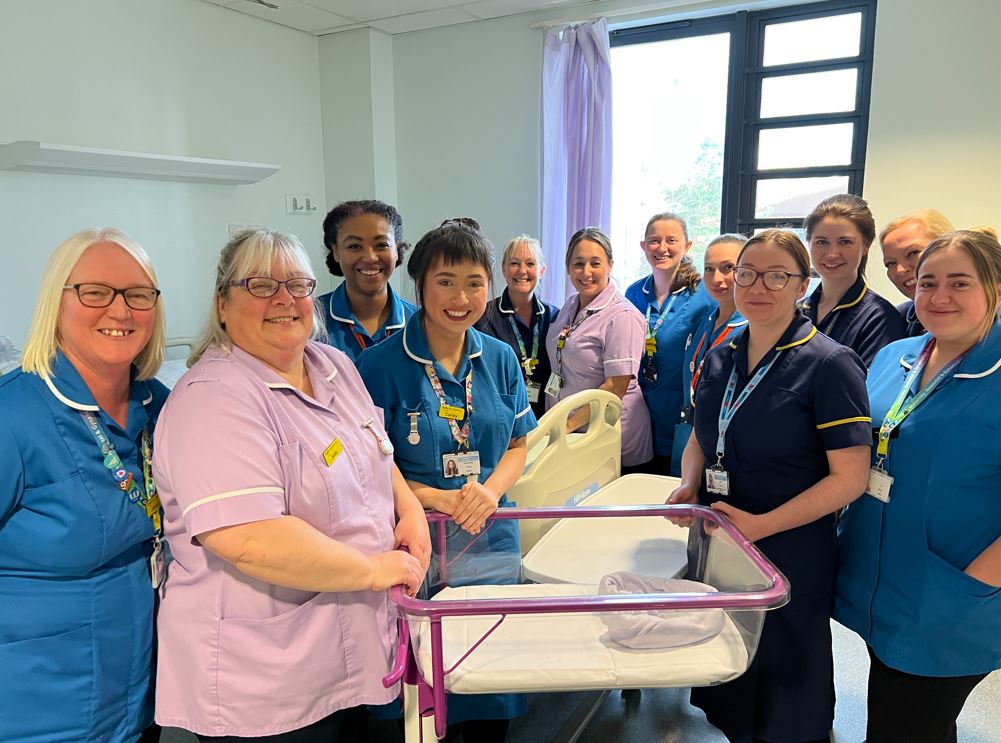 UHNM_NHS's tweet photo. Maternity and antenatal services at UHNM have been awarded Unicef Baby Friendly Initiative re-accreditation for their work to increase breastfeeding rates and improve care for babies and their families 👶➡️ https://t.co/Iy915TeArN https://t.co/R1YiuHTadn