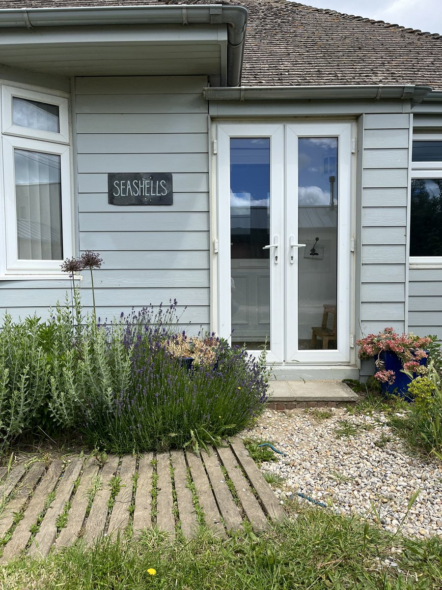 Pebbles Beach House, Rye & Seashells, Camber tweet media