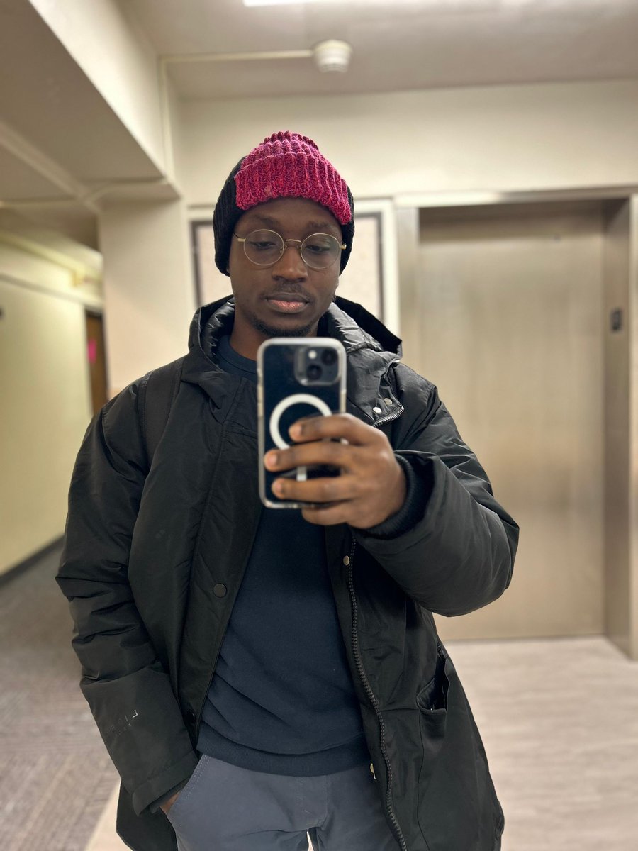 initiolu's tweet image. Look at this amazing customer rocking their new crochet beanie! 😍🧶 Nothing beats the joy of seeing my creations out in the world. #CrochetLove #Handmade #BeanieStyle