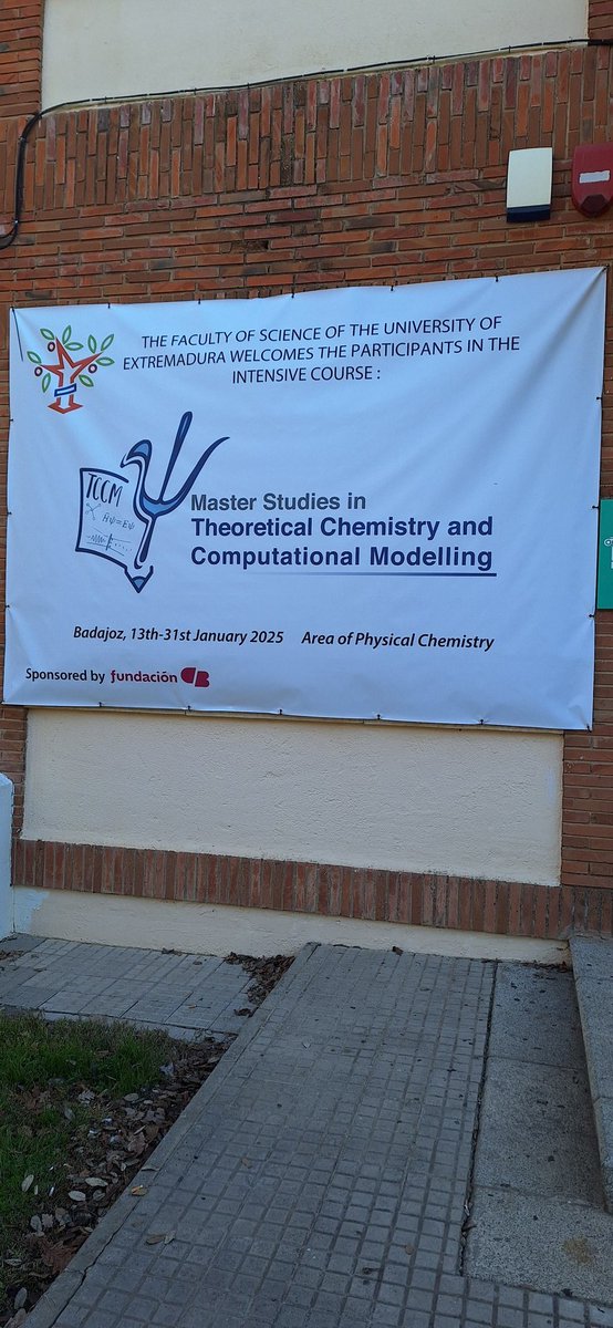 EM_TCCM's tweet photo. Beautiful day for learning quantum mechanics 🤓
#TCCM2025 https://t.co/oqTBaUDA3G