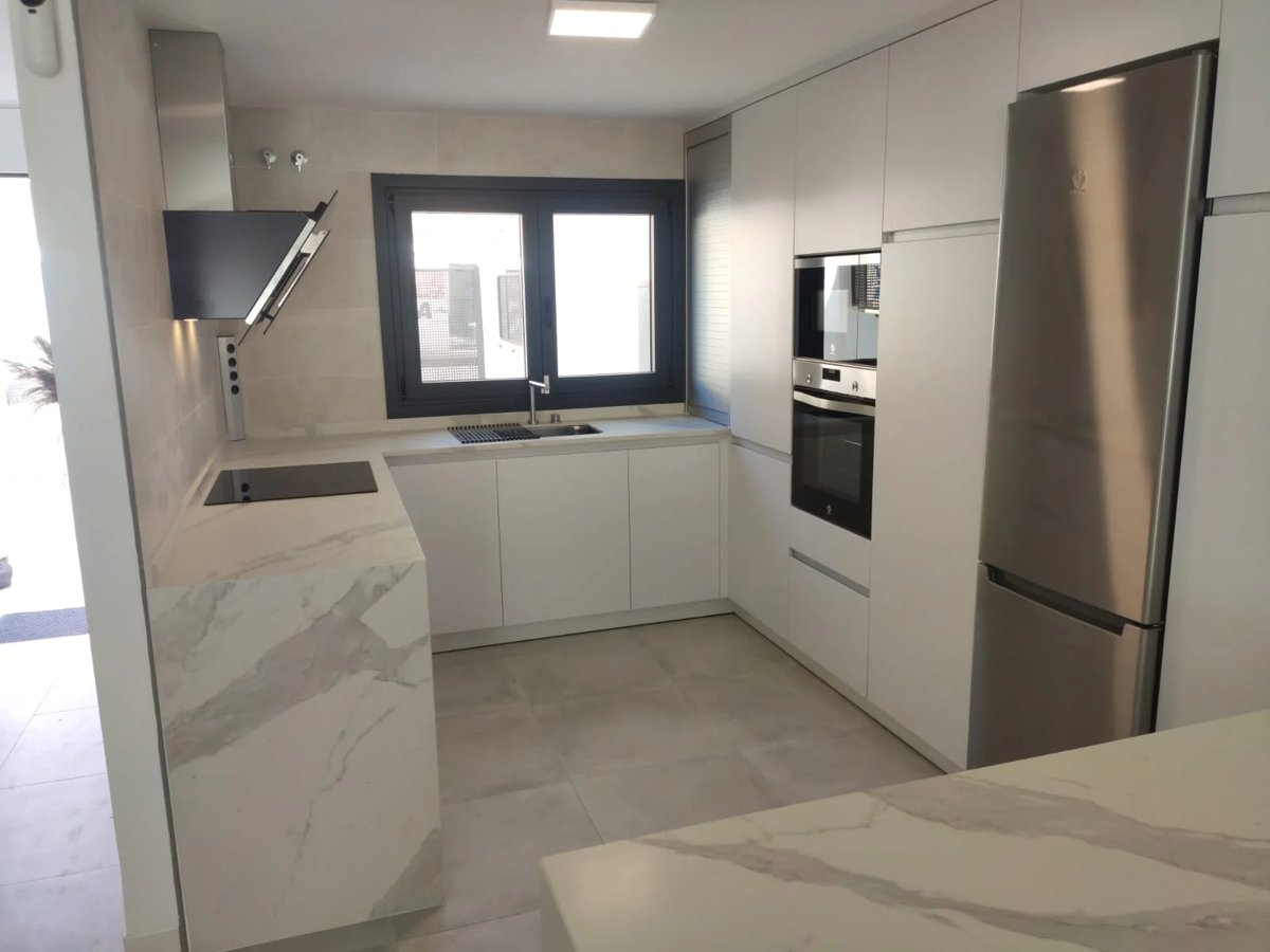 idecocina's tweet photo. 🎨 ¿Te preocupa que el diseño de tu cocina no sea lo que esperabas? En Idecocina, trabajamos contigo para asegurarnos de que cada detalle refleje tu estilo. Todo será a tu medida.👍

Pide una cita 👉 https://t.co/2xEhtEfijk https://t.co/3geKsb5tpd