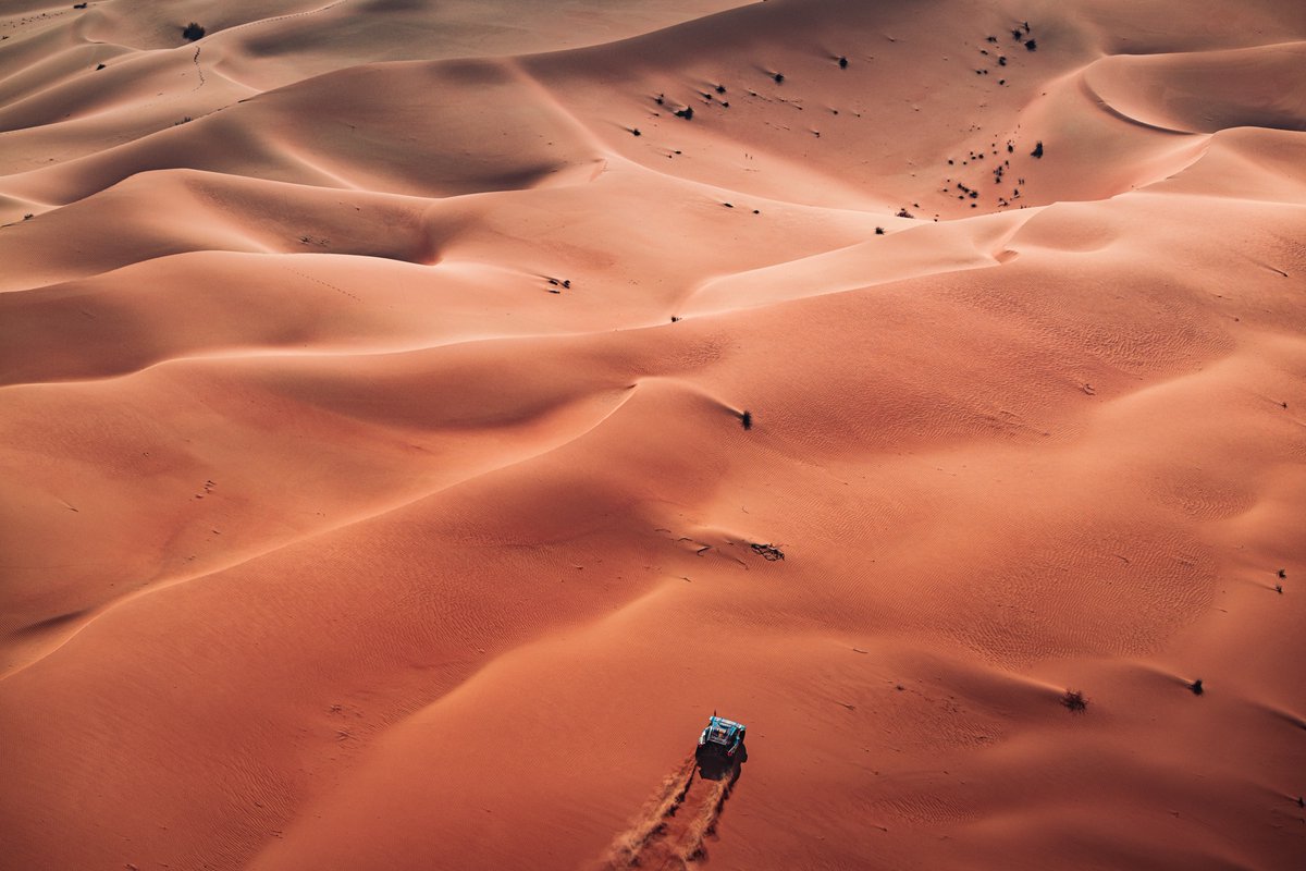 JAS Info Service (@jasinfoservice) on Twitter photo La inmensidad del desierto acongoja un poco, por eso es de admirar los pilotos y copilotos que deciden… abrir pista. Como en la vida, todo es más difícil en la soledad del mar de dunas, pero sólo el riesgo te permite el éxito personal 📷: <a href="/NaniRoma/">Nani Roma Dakar</a>–Alex Haro (Ford Raptor T1+). La inmensidad del desierto acongoja un poco, por eso es de admirar los pilotos y copilotos que deciden… abrir pista. Como en la vida, todo es más difícil en la soledad del mar de dunas, pero sólo el riesgo te permite el éxito personal 📷: <a href="/NaniRoma/">Nani Roma Dakar</a>–Alex Haro (Ford Raptor T1+).