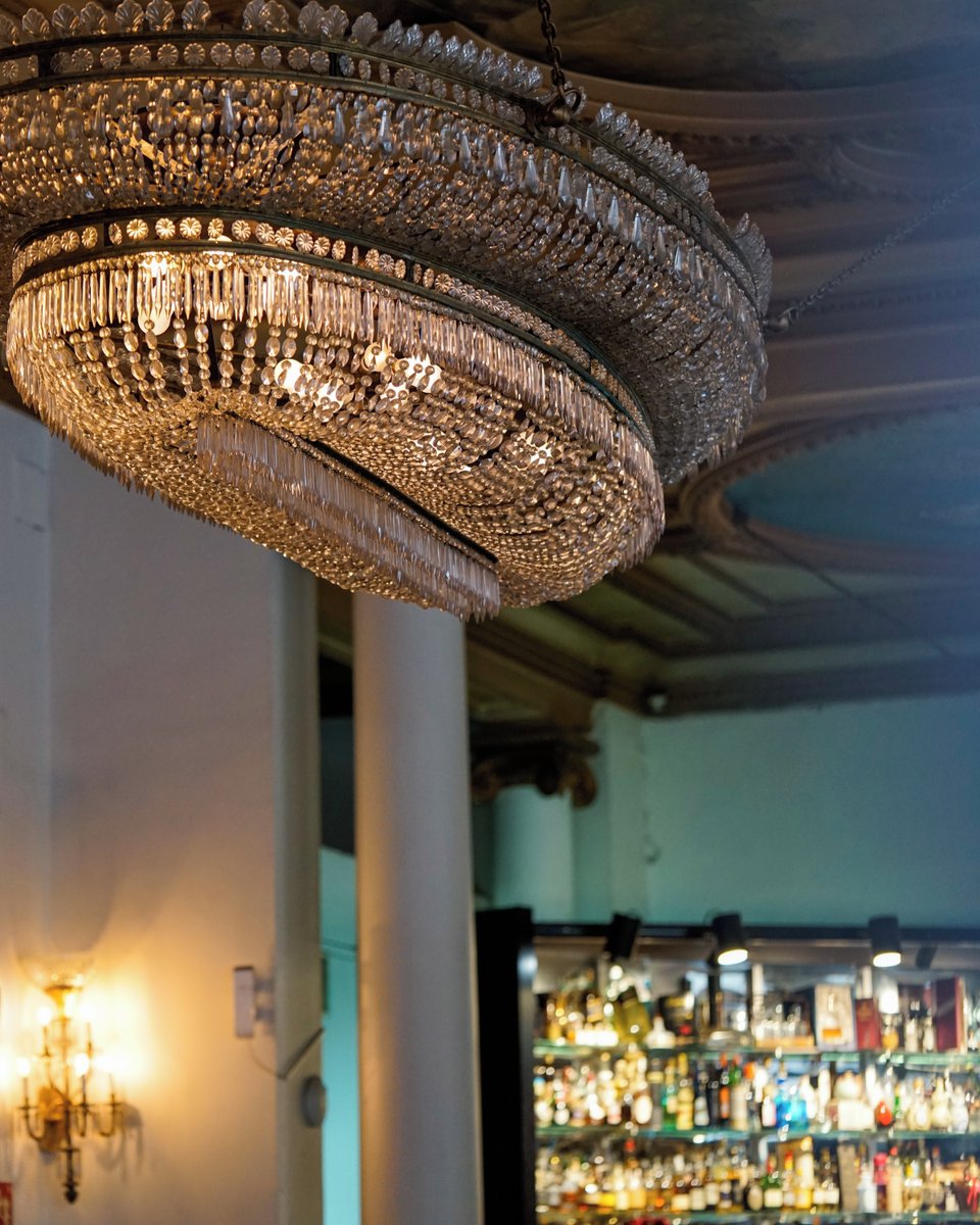 La Pecera CBA (@lapeceracba) on Twitter photo La Pecera del Círculo has been a cultural landmark since 1926. Experience history with every visit. 🏛️
#LaPeceraDelCirculo
<a href="/cbamadrid/">Círculo de Bellas Artes - Casa Europa</a> La Pecera del Círculo has been a cultural landmark since 1926. Experience history with every visit. 🏛️
#LaPeceraDelCirculo
<a href="/cbamadrid/">Círculo de Bellas Artes - Casa Europa</a>