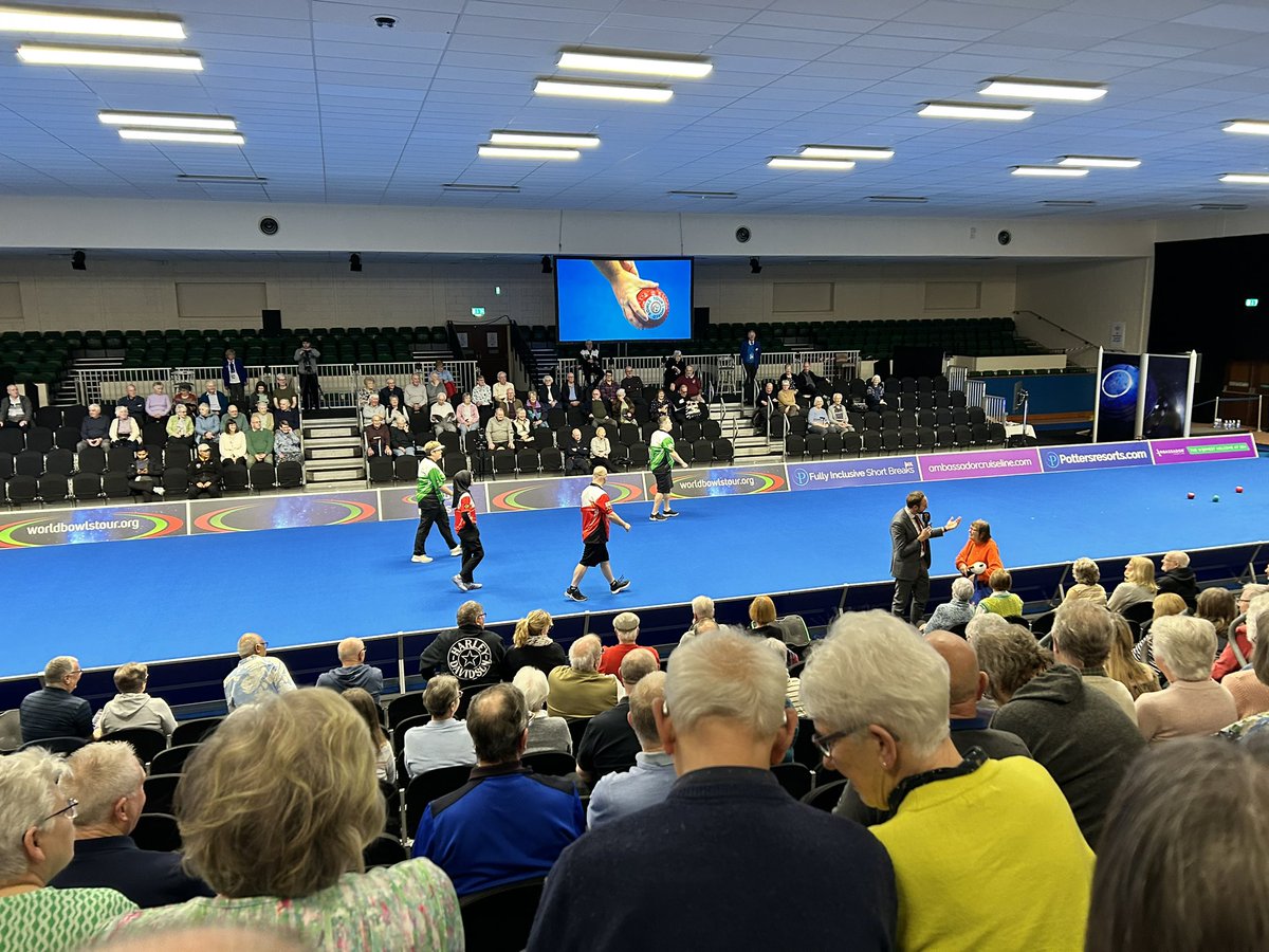 philgibson57's tweet image. World Indoor Championships - Mixed Pairs - Quarter Finals Day 😀🏆#gettingon @PottersResort