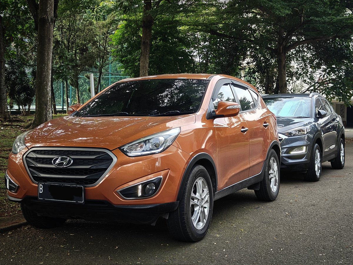 jessehorasio's tweet photo. @innovacommunity Ini lah plg manteb  mo lepas neh wkwkwk.....Tucson 2014 bensin GLS, tenaga gede, tinggi  cocok segala medan.  Spare part melimpah dan murahhhh2.  Underrated bgt ini mobil . Lokasi Jaktim. https://t.co/dRIFyKNnGt