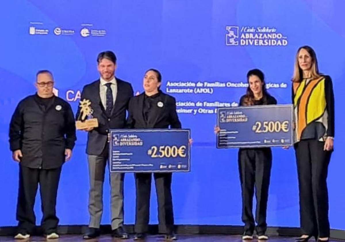 🤗 Encantad@s de participar en la "Gala Solidaria Abrazando a la #Diversidad" con la que hemos colaborado
Se han recaudado 120.000 € que se han repartido al tercer sector 
Organiza el <a href="/CabildoLZ/">Cabildo de Lanzarote</a> y Círculo de Empresarios de #Lanzarote
lancelotdigital.com/lanzarote/exit… vía <a href="/LancelotMedios/">Lancelot Medios</a>