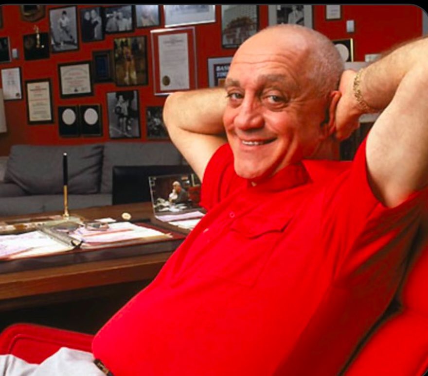 “The secret is to have 8 great players and 4 others who will cheer like crazy” 

- Jerry Tarkanian