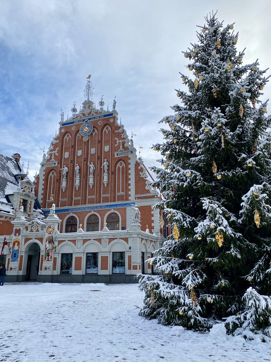 Megi Clarke tweet media