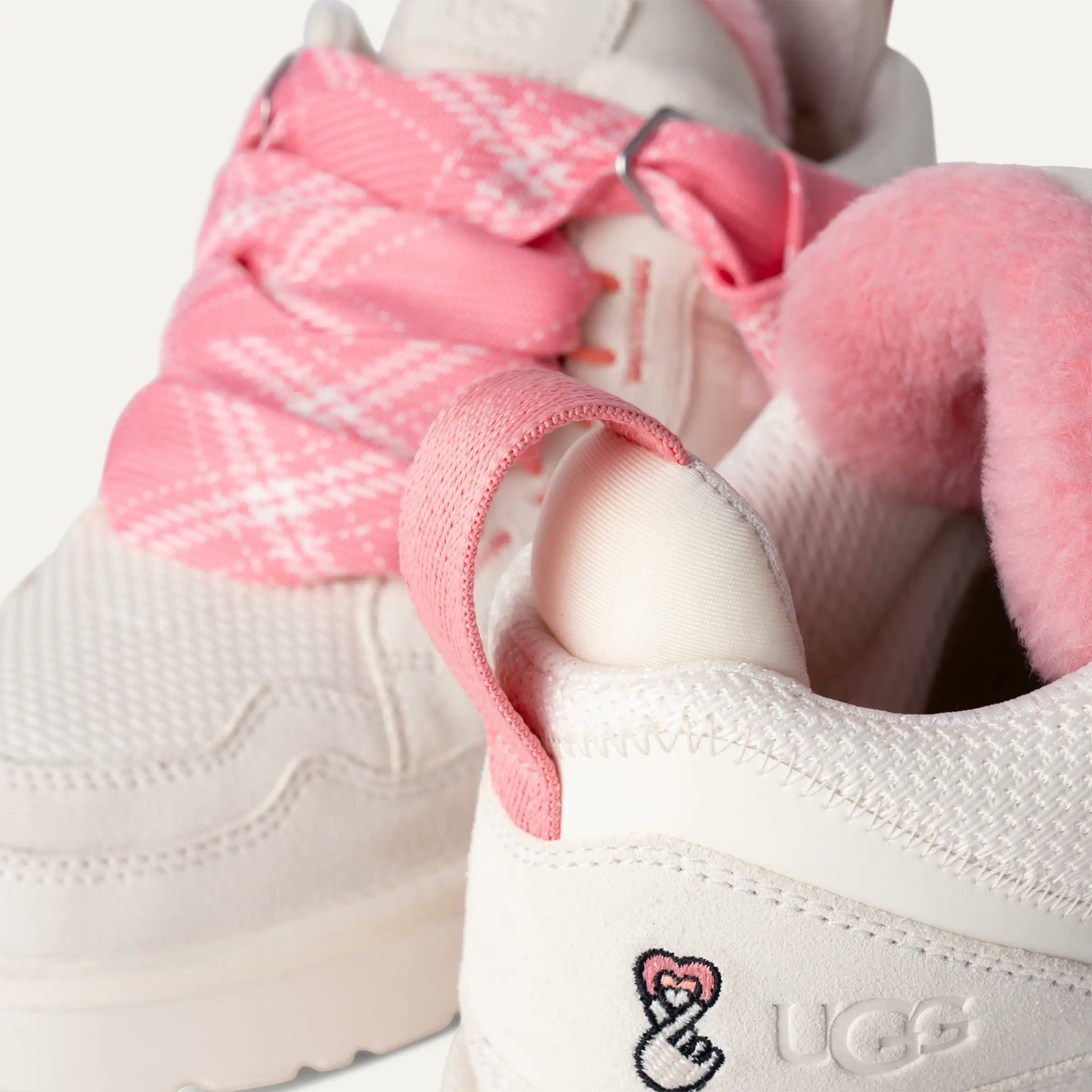 UGG Lowmel Love 25 関税送料込み! Ghfo8Z2acAE1qsi.jpg:large