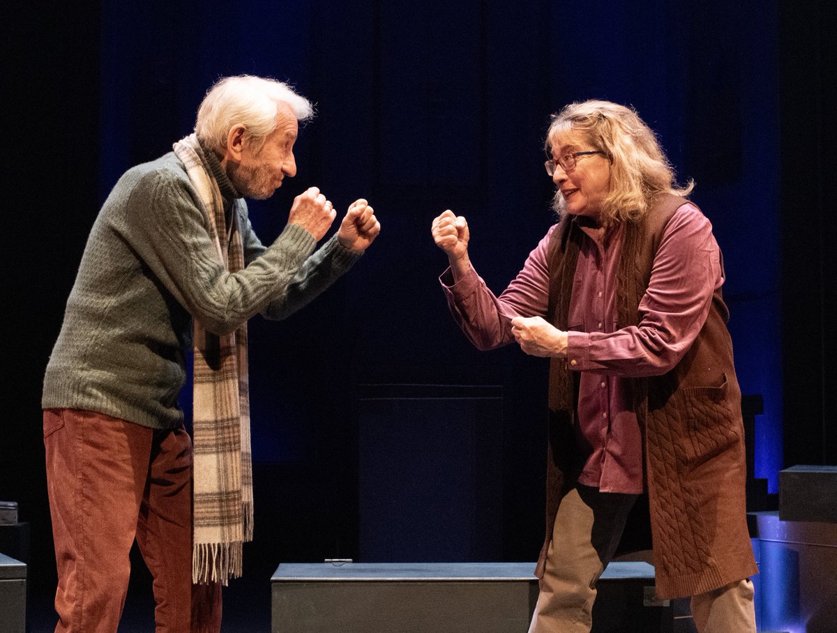 Teatro_Arriaga's tweet photo. Gaur ⏰19:00etan azkenengo aldiz ikusiko dugu LA COLECCIÓN!
4 egun zoragarri izan dira José Sacristán, Ana Marzoa, Ignacio Jiménez (@igncjmnz) eta Zaira Montesen (@ZairaMontes_) eskutik.
Eskerrik asko!
@teatroabadia @AAmeloni 
#Bilbo #ArriagaAntzokia https://t.co/APP7sM2DQx