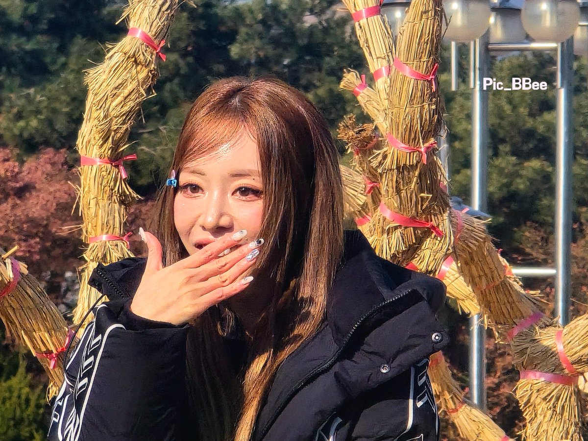 사진찍는 쁘이 tweet media