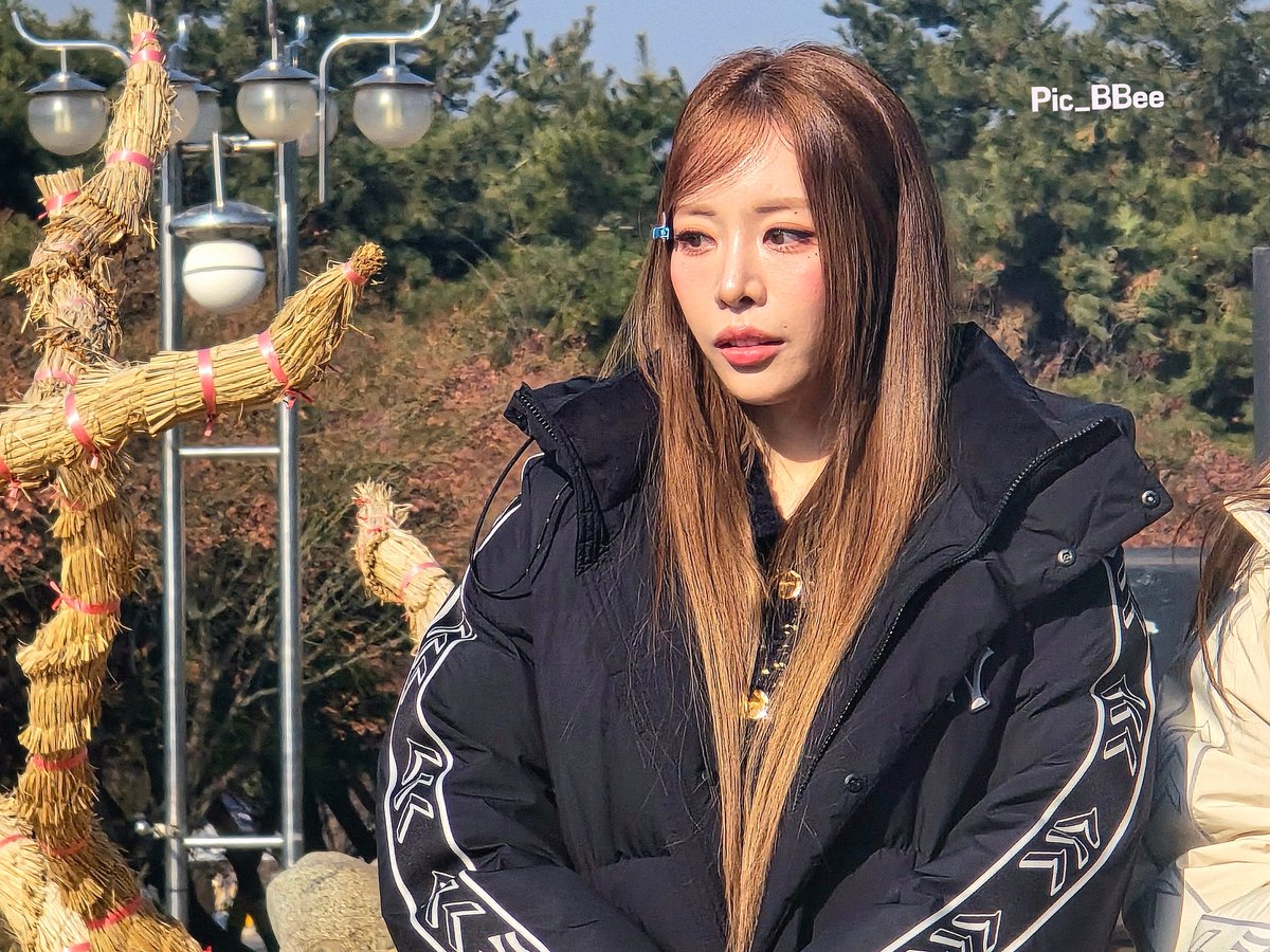 250117 뮤직뱅크 미니팬미팅 브브걸 은지 4PIC
#브브걸 #BBGIRLS #은지 #EUNJI