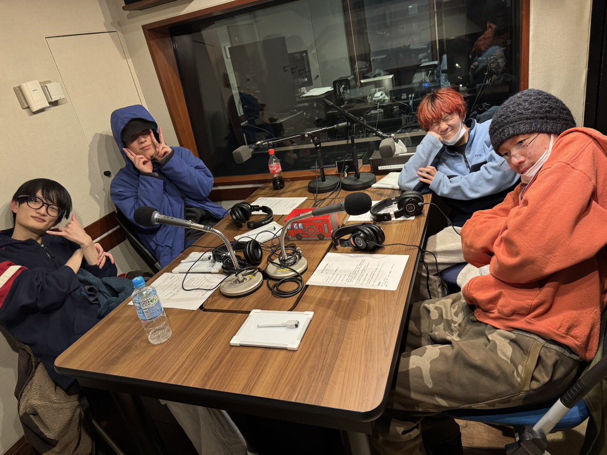 FESTIVALOUT's tweet photo. 【#RADIOBLAST】

第3週目は #ケプラ の #レディブラ
🚀✨03世代ラジオ✨🚀

今日はハヤトさんが爆発してましたね💥💥💥「お」から始まるバンドに必要な事なんだろう、、、、男気とか？💭💪

radiko→ https://t.co/Eh4qm8ix6I 

#FESTIVALOUT #TOKYOFM https://t.co/NAVN5l87IT
