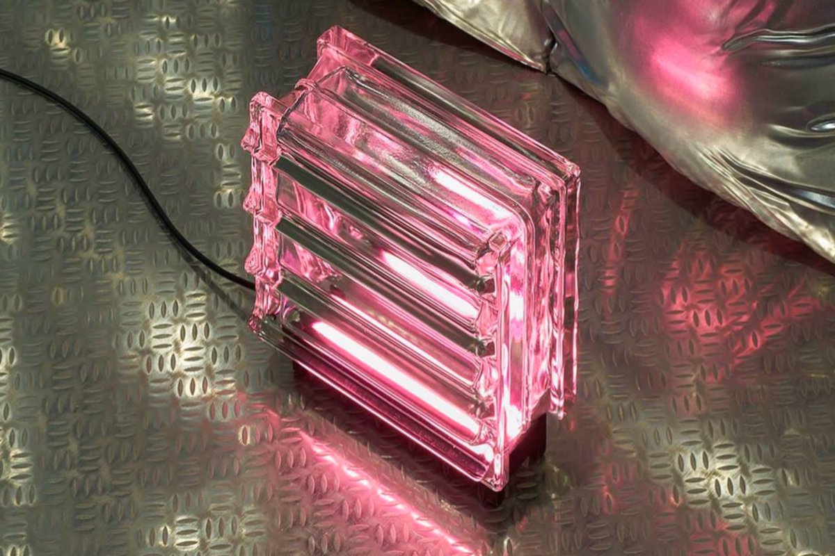 luusssso's tweet photo. Loving these glass block lamps by Kismas Studio https://t.co/QhGGyG4oCl