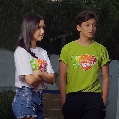 hirayatdiwa_'s tweet photo. lex at karen nung nalaman nilang nasa same timeline pala sila:

hahahahahaha https://t.co/QA816DBpjA