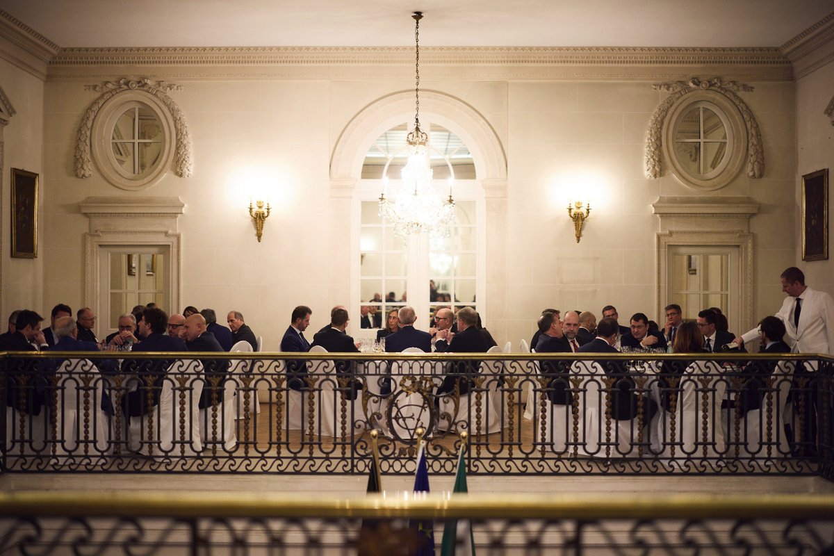 ItalyinBelgium's tweet photo. Con Federchimica all’Ambasciata a Bruxelles per presentare il comparto chimico italiano agli Eurodeputati italiani e approfondire le modalità con cui affrontare le sfide della transizione sostenibile e della competitività della filiera nel quadro europeo 
@Federchimica @ItalyinEU https://t.co/EGSDKg9RVX