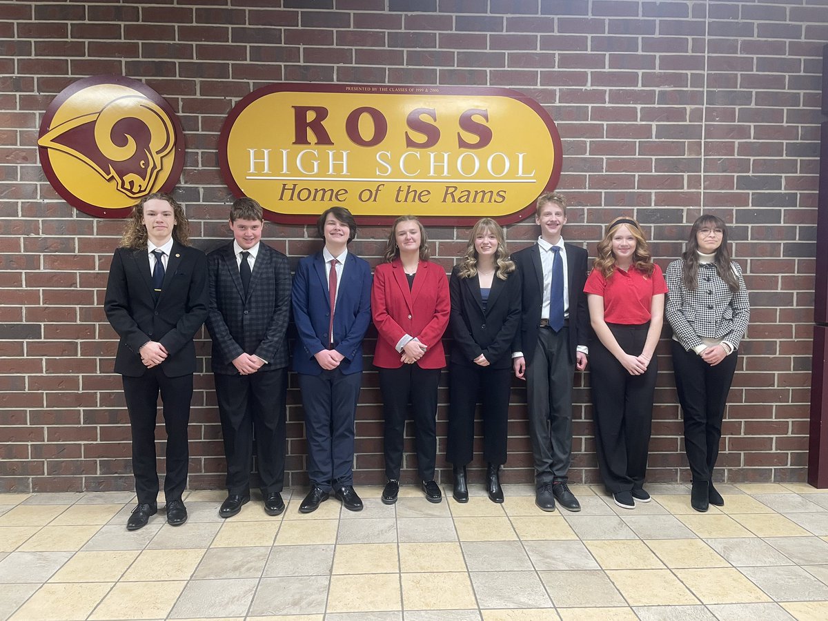 RossHSMockTrial's tweet photo. 2025 RHS Mock Trial Team is ready for court!!! @RossRams1 https://t.co/g6t49xxOFX