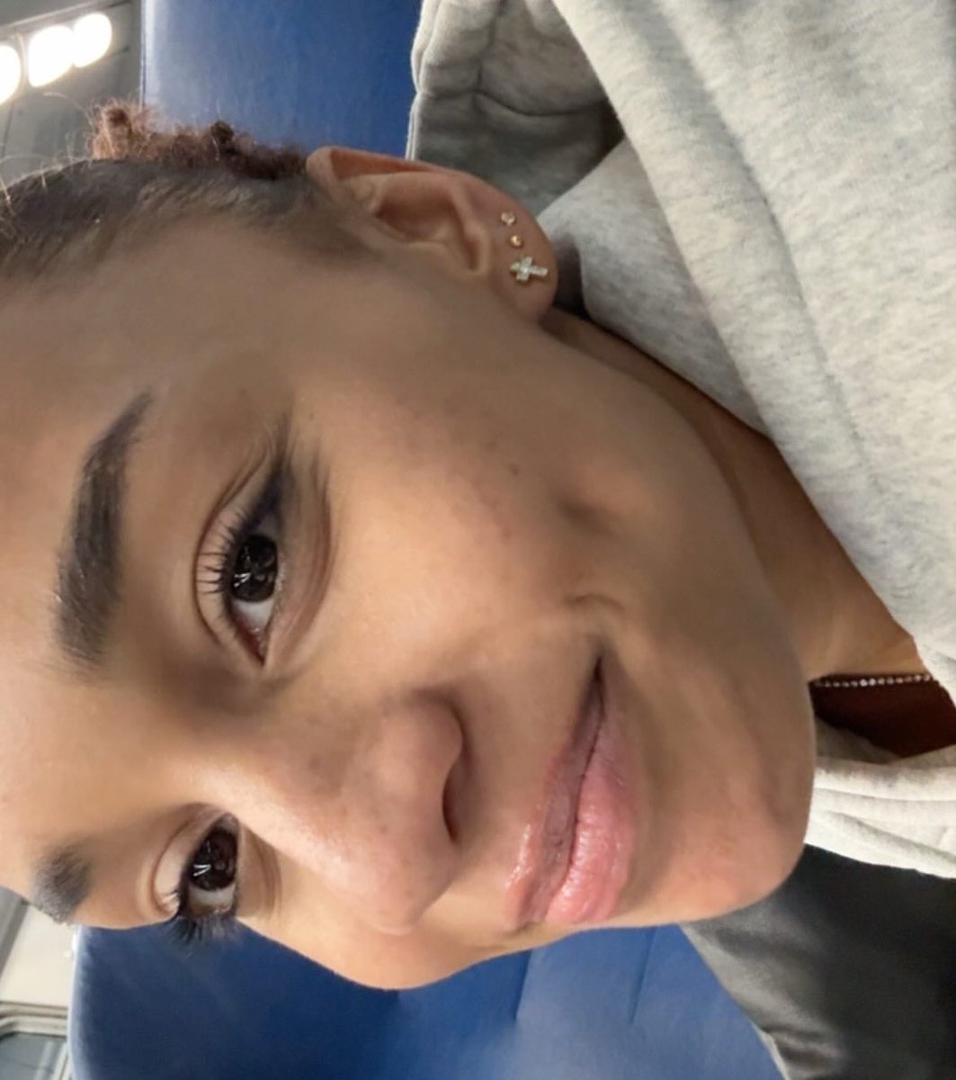 19 anni per questo faccino dolcissimo🥹❤️