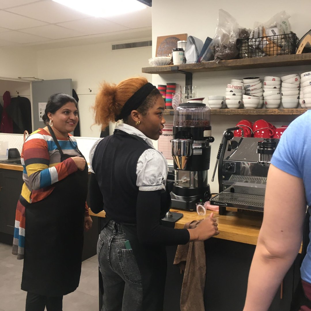 We welcomed a brand new cohort of trainees to our Kings Cross Academy this week.  In Well Grounded, teamwork is at the core of our teaching style and as you can see from these pictures, our trainees are always supporting each other 😍