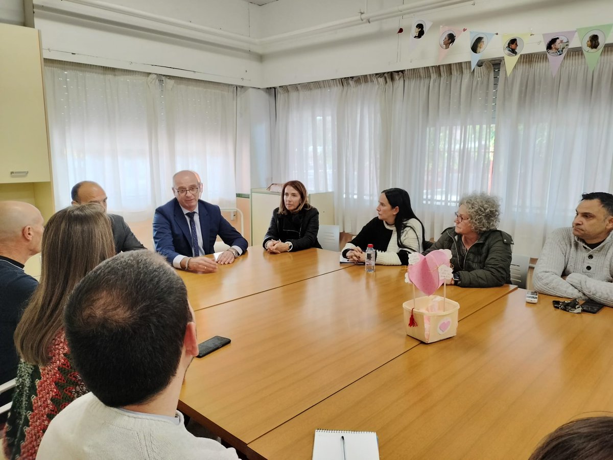 AytoMurcia's tweet photo. 🏫 El CEIP ‘El Molinico’, en La Alberca, contará con instalaciones renovadas y placas fotovoltaicas para la eficiencia energética.

https://t.co/F9GMSDuq9C https://t.co/wLoyvDBbsY