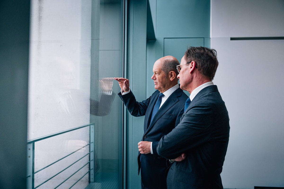 Just met with Chancellor Scholz. Right now, it’s my firm belief that Europe must act more decisively in three key areas:

1. First, it’s crucial to urgently step up our military support for Ukraine. It is up to Ukraine to decide if and when to negotiate with Russia. Our job is to