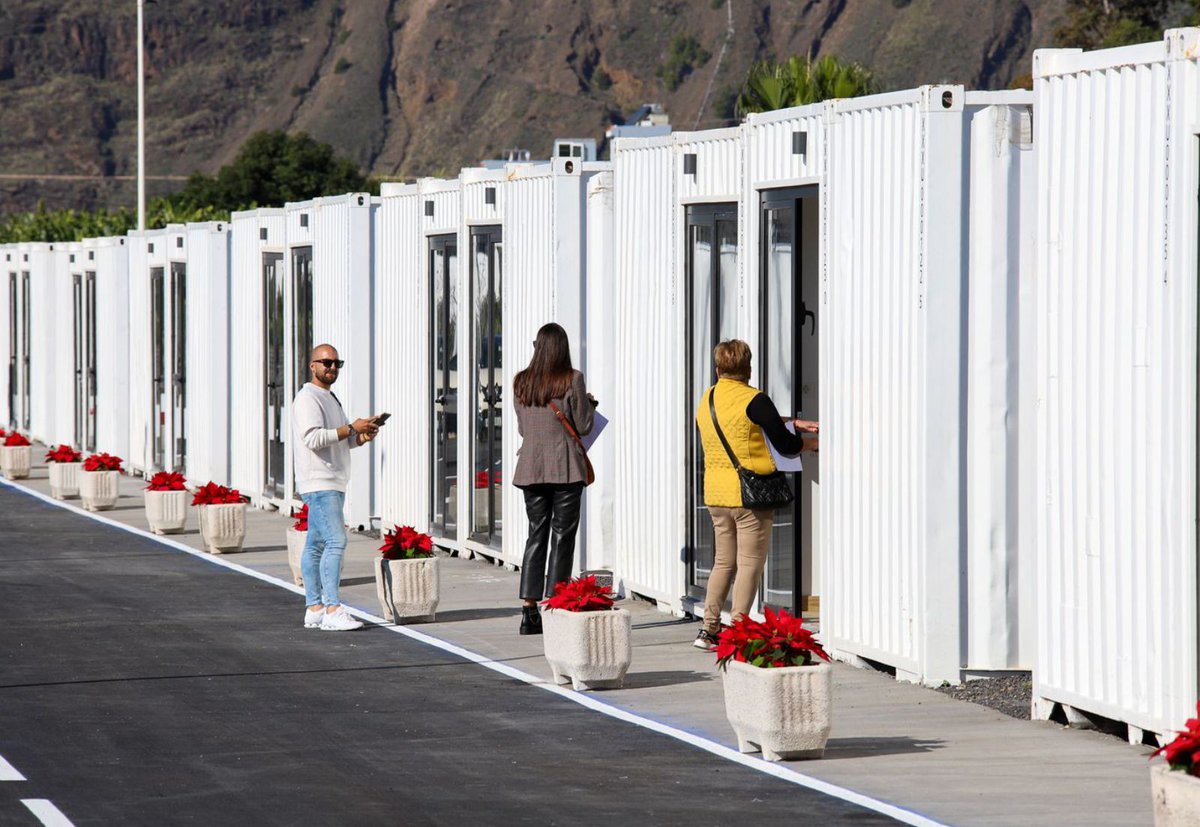 24 millones a Gaza. 
A los vecinos de La Palma un tiesto en el contenedor.