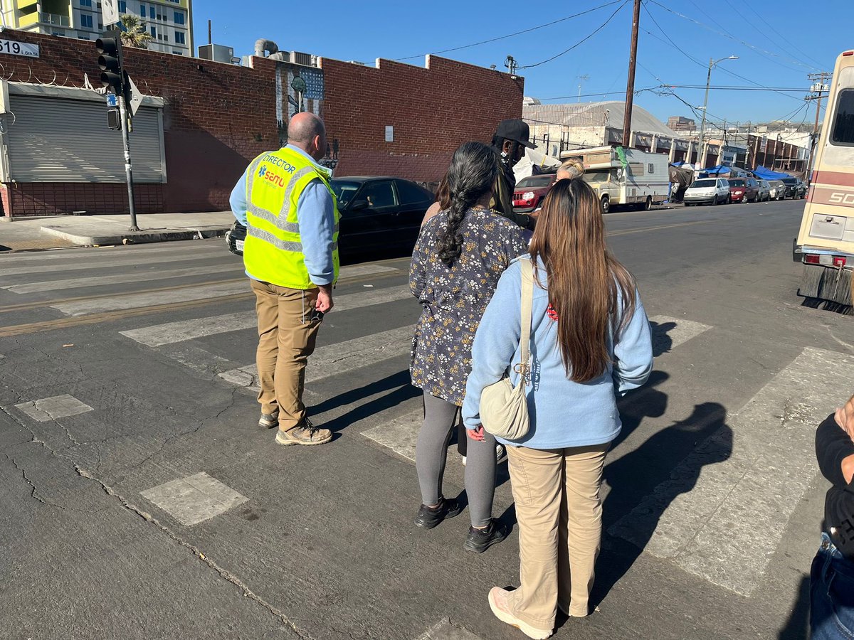 Carlos_Escalada's tweet photo. Thank you to #SidewalkProject for showing me around Skid Row community in Los Angeles. I have committed @samu_usa will support their brave social improvement efforts. https://t.co/uNBmbmAIk5