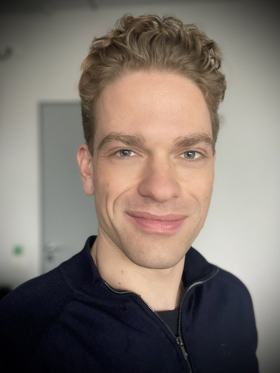 JosephMoogPiano's tweet image. Tonight, we will start our tour w/ #animaeterna #jakoblehmannconductor at @Concertgebouwbr 🎶🇧🇪🇪🇺
.
I will be playing this beautiful historical #Blüthner grand piano by #ChristophKern 🎹
.
LISZT Les Préludes &amp;amp; Totentanz
FAURÉ Requiem
.
Learn more
⤵️⤵️⤵️
animaeterna.be/project/liszt-…