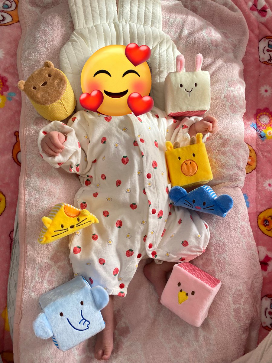 Russia__kaien's tweet photo. 実は実はるーさん昨年の11月末に
娘っちを出産いたしました！
子供大好きシェフに
会わせたかったぁぁぁ🥺

いつか娘と一緒に台所にたって
👨‍🍳の話をしながら一緒にロールキャベツ
を包む日がくるといいなぁ〜
海燕の味を家庭で引き継ぎます♡

そんな急なポツリ近況報告でした！ https://t.co/goYOREpN8j