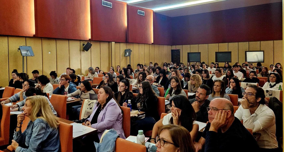 📢Salud Mental forma a los profesionales sanitarios en el  acompañamiento de pacientes con sufrimiento mental grave

(va 🧶)