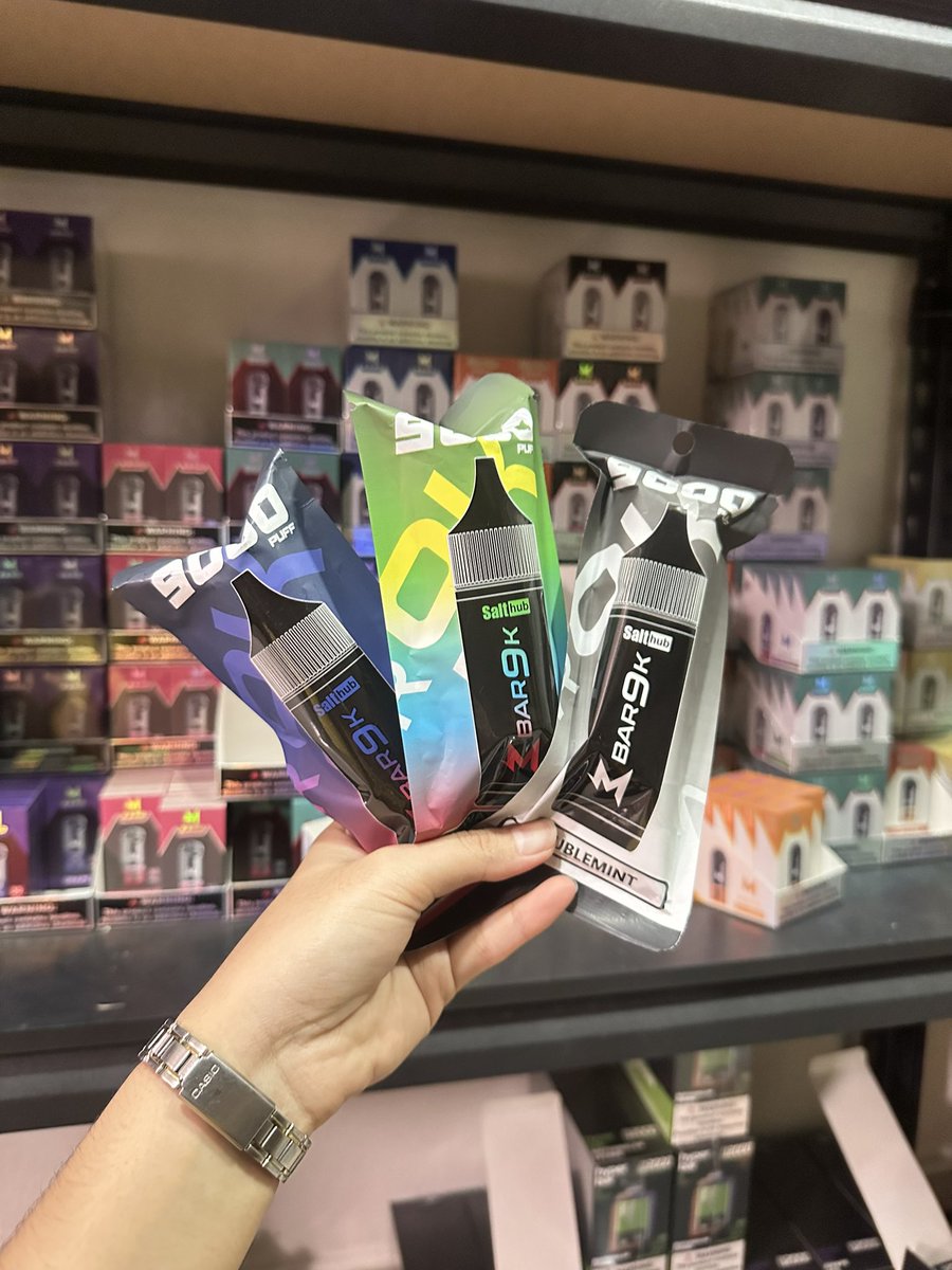 PodRatchaburi's tweet photo. ‼️UPD‼️ Marbo bar 9000 puffs เข้าแล้วค้าบ🧸
1 แท่ง 270.-💫ซื้อ 2 แท่ง 540.- ส่งฟรี🔥
🛵ราชบุรีรอรับเลย 30-1ชม ส่งด่วนได้เลย💨
🛒สั่งของจิ้มเลย >>> https://t.co/dllFrLXgHW
 #พอตราชบุรี #พอตส่งไลน์แมนราชบุรี #หัวพอตพร้อมส่ง #มาโบ9000คำ #มิ้นฟรีซ #พอตส่งแมสราชบุรี #หัวพอตราชบุรี https://t.co/ljX4kvk0Oo