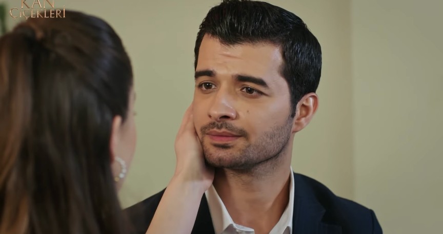 SylviaSislian's tweet photo. I love Akif reaction when he knew that she os pregnant, as if it was the 1st time he is father. It seems that with Berfin he lived all things for the 1st time. From love to care
I'm happy that #AkBer got the happiness they deserve ♥️♥️♥️♥️ https://t.co/0Jo8ozMBj6