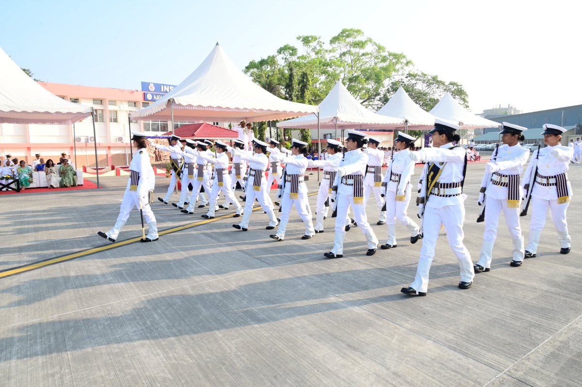 IN_HQSNC's tweet photo. In a spectacular End of Course Ceremony, 06 officers completed the 100th Regular Air Ops Course from @IN_NAO_SCHOOL at an impressive parade held at @IN_Garuda on #17Jan 25. Etching their names in the annals of Naval history as the Centennial course, they were awarded the prestigious #WingsofGold by Chief Guest,VAdm AN Pramod, DGNO #IndianNavy. He congratulated the officers on this occasion, as they now join various frontline Naval Air Squadrons. @indiannavy