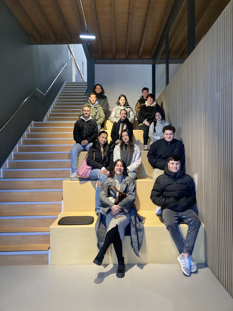 El alumnado de segundo curso de los ciclos formativos de Gestión administrativa y de Administración y finanzas han realizado una visita a <a href="/CECurtidora/">Sociedad Desarrollo La Curtidora</a>  donde han podido conocer su funcionamiento y las ventajas de instalarse en un centro de empresas.