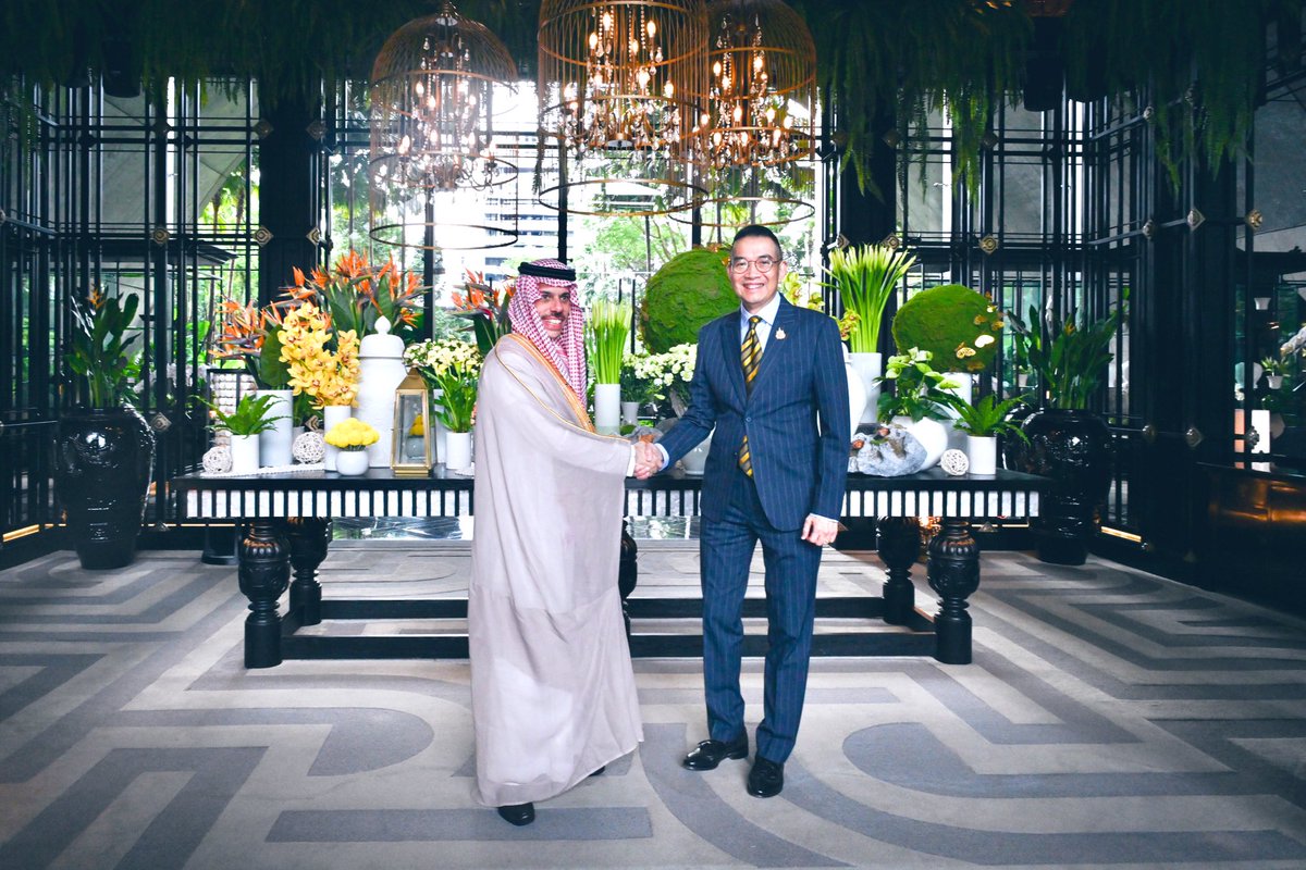 Chutintorn_Sam's tweet photo. I was honoured to join the Foreign Minister of Thailand’s luncheon in honour of His Highness Prince Faisal bin Farhan Al Saud, Foreign Minister of the Kingdom of Saudi Arabia &amp; delegation attending the Saudi - Thai Coordination Council. May our bilateral relations grow &amp; prosper. https://t.co/YwK2ah0KvW