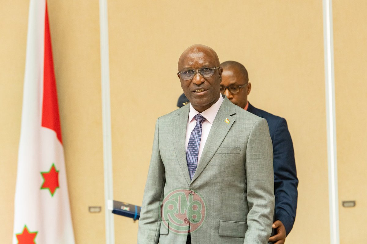 RTNBurundi's tweet photo. Présidée par le Premier Ministre du Burundi, Gervais NDIRAKOBUCA et président du #CNOR, la réunion du Comité National d'Orientation du Recensement Général de la Population, de l'Habitat, de l'Agriculture et de l'Élevage s'est tenue le vendredi 17/01/2025 à @Ntarehouse. https://t.co/tlxYgbaUar
