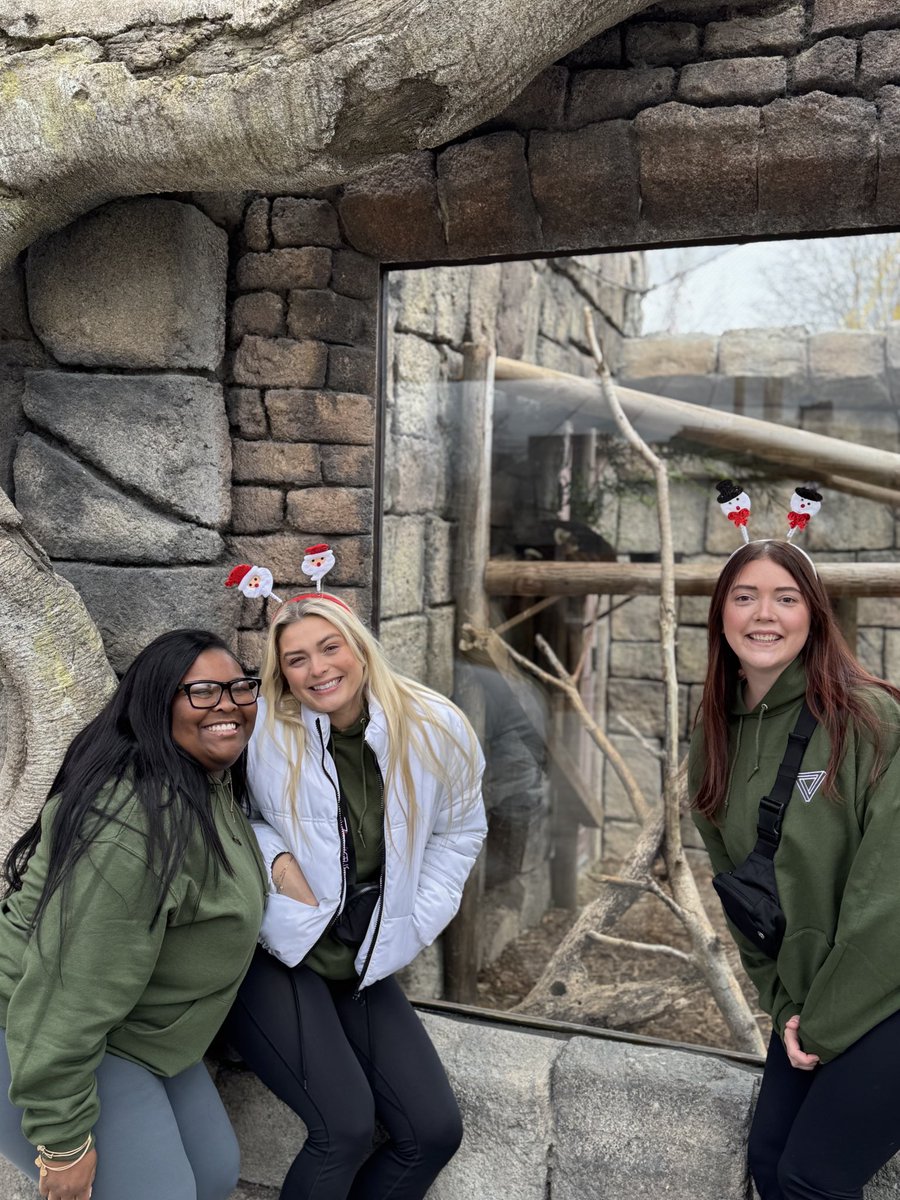 InvictusHealth2's tweet photo. We had so much fun @TulsaZoo ! Thank you for you amazing care of these animals and for catering the great time we had! #tulsa #zoo https://t.co/r11wSlmsB6